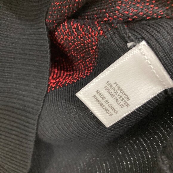 New Birch NY size 1X Red Black Ombre V Neck Stretch Knit Long Sleeve Sweater - Picture 7 of 9
